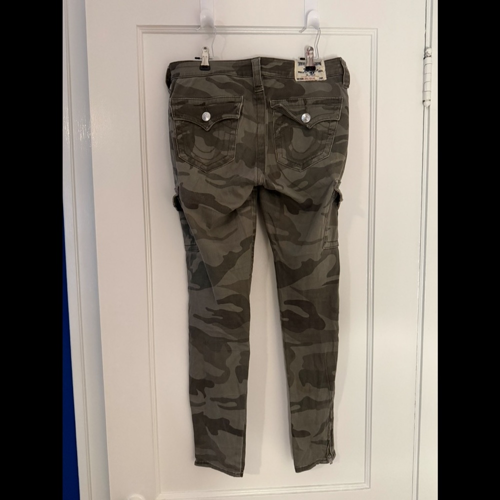 True Religion Khaki Cargo Leggings - Picture 2 of 3